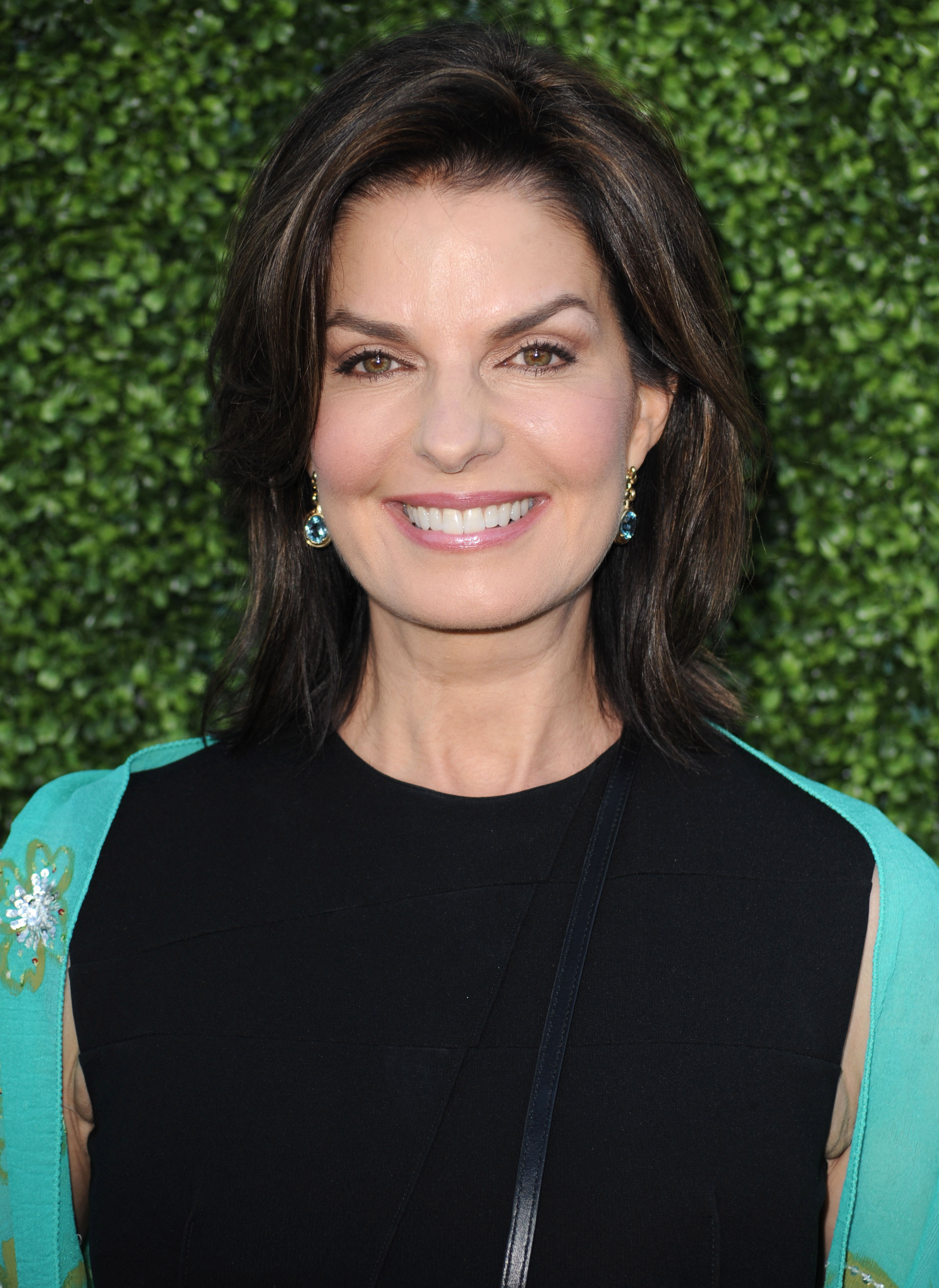 Sela Ward Images